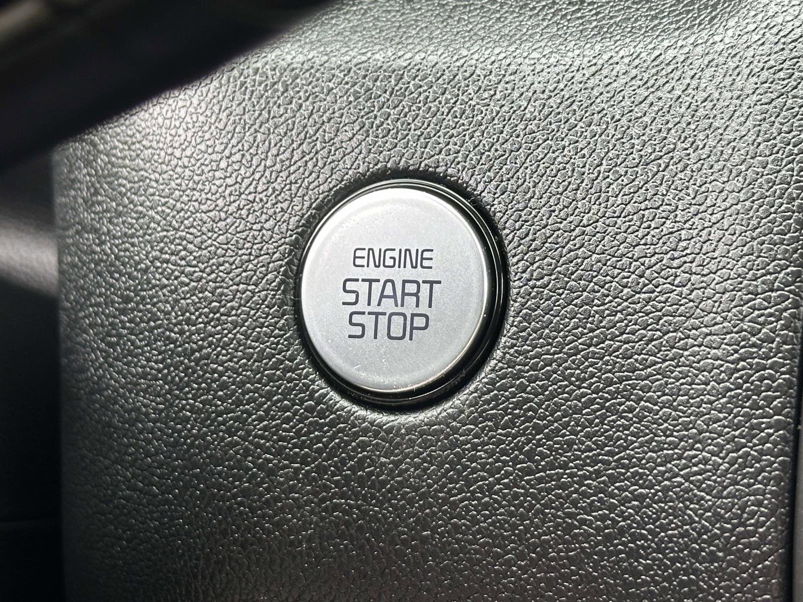 Used 2022 Kia Sorento S image 18