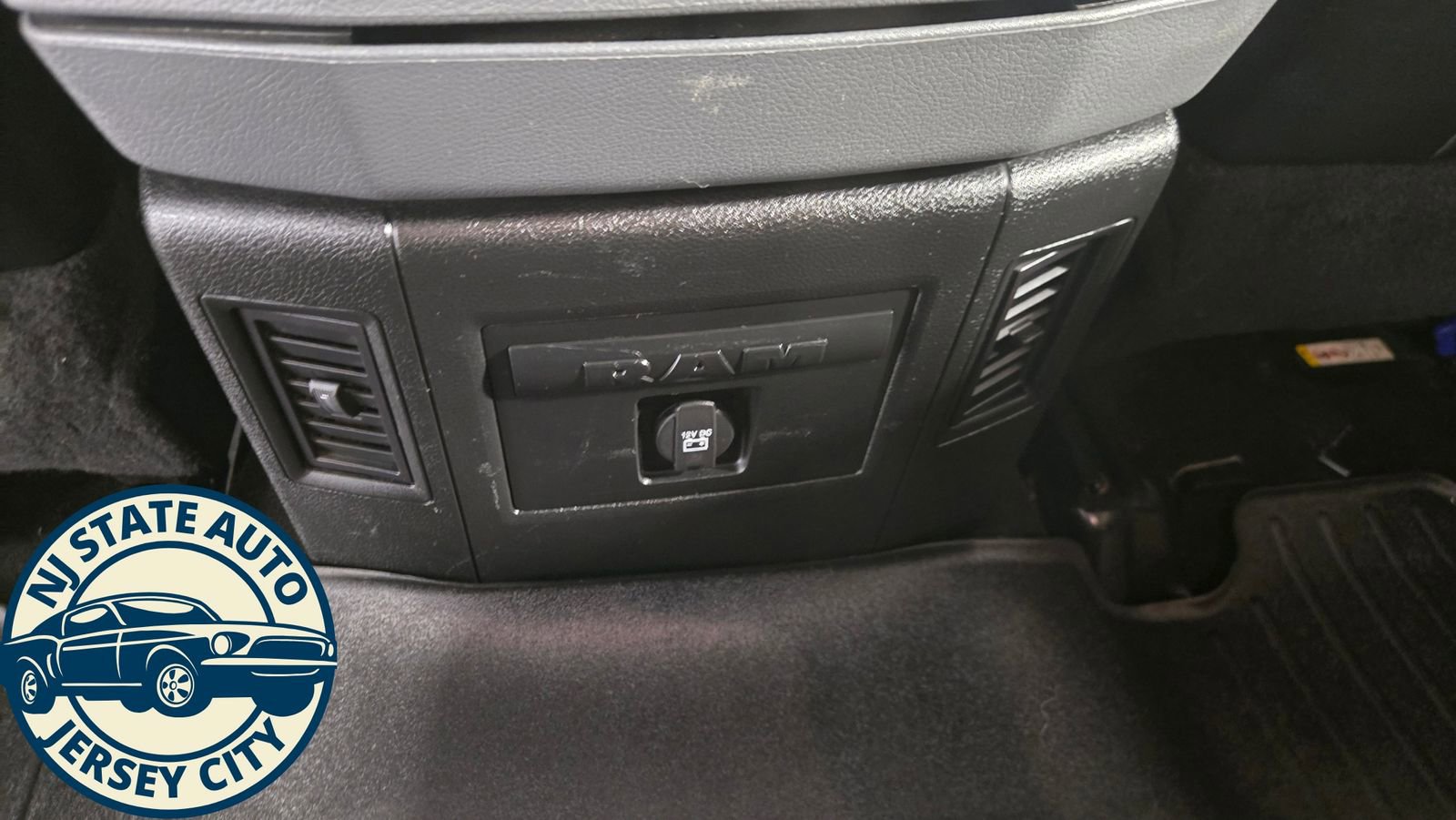 Used 2018 RAM 2500 Big Horn image 31