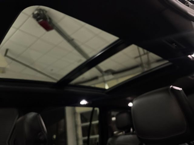 Certified 2025 Cadillac XT6 Luxury FWD image 28