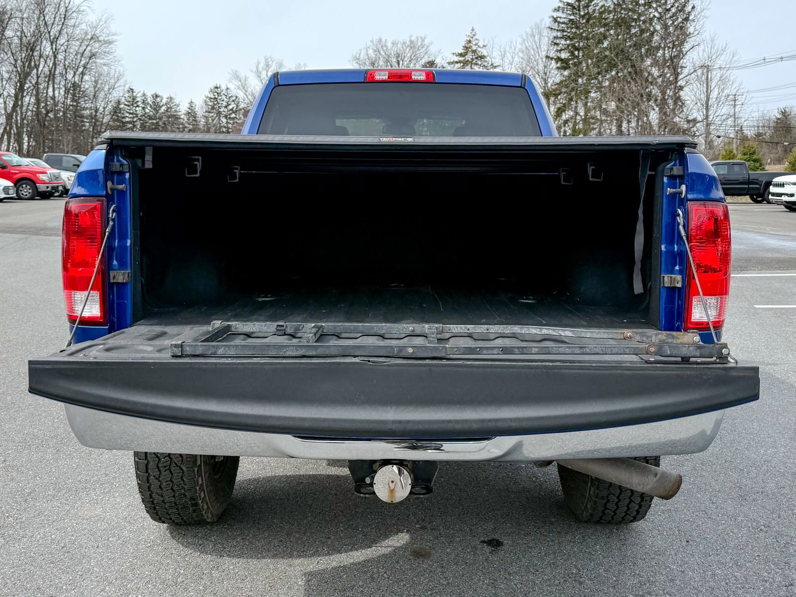 Used 2015 RAM 2500 Tradesman w/ Chrome Appearance Group image 10