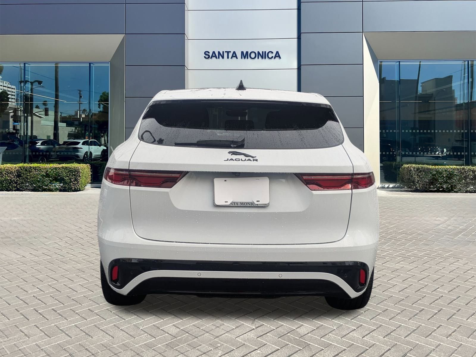 Used 2024 Jaguar F-PACE R-Dynamic S image 7