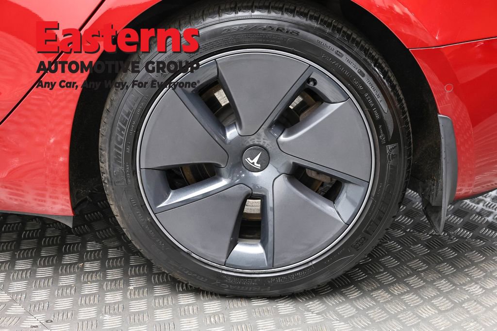 Used 2021 Tesla Model 3 Standard Range Plus image 8
