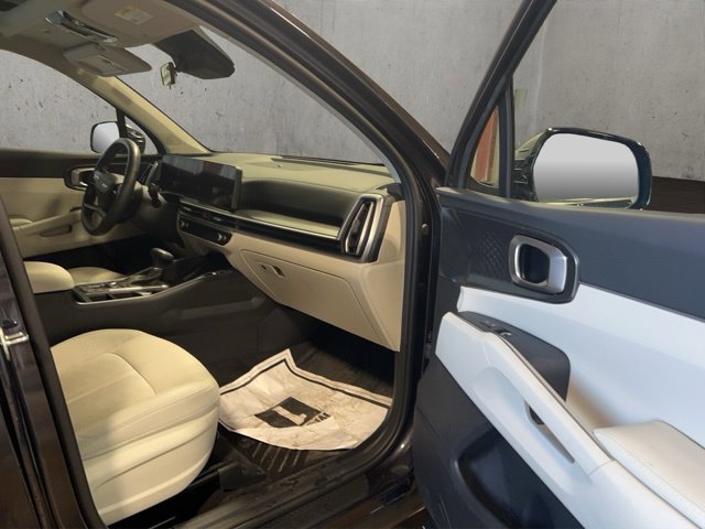 Used 2026 Kia Sorento S w/ S Panoramic Sunroof Package AWD/4WD image 15