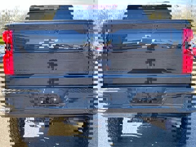 Used 2024 Chevrolet Silverado 2500 LTZ w/ LTZ Plus Package image 9