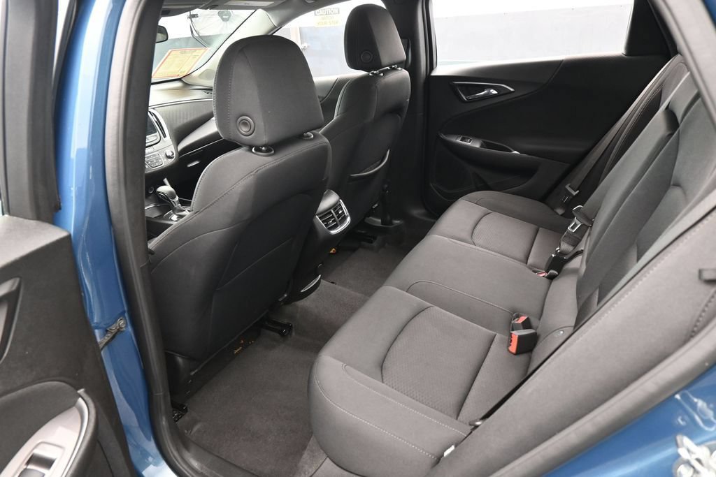Used 2025 Chevrolet Malibu LT FWD image 33