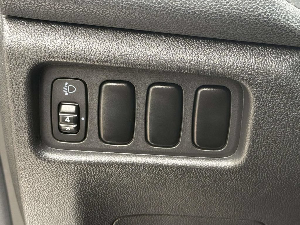 Used 2018 Mitsubishi Outlander Sport SEL FWD image 24
