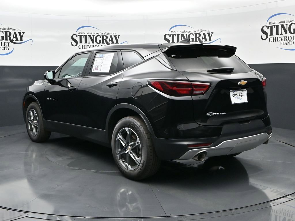 Used 2025 Chevrolet Blazer LT image 5