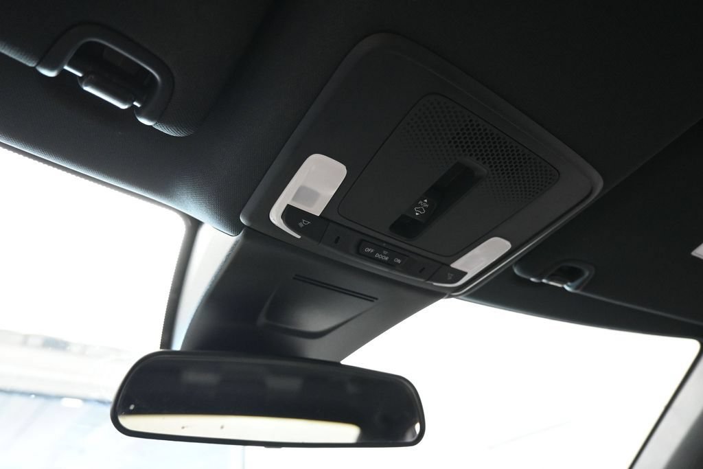 Used 2025 Honda Civic Sport image 27