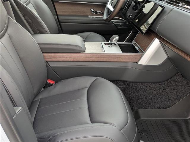 New 2026 Land Rover Range Rover SE image 18