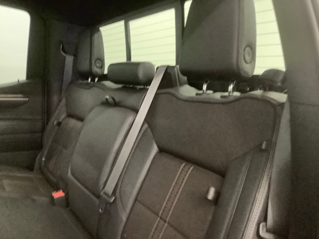 Used 2022 Chevrolet Silverado 1500 High Country w/ High Country Premium Package AWD/4WD image 7
