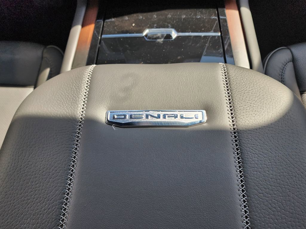 New 2026 GMC Yukon Denali image 41