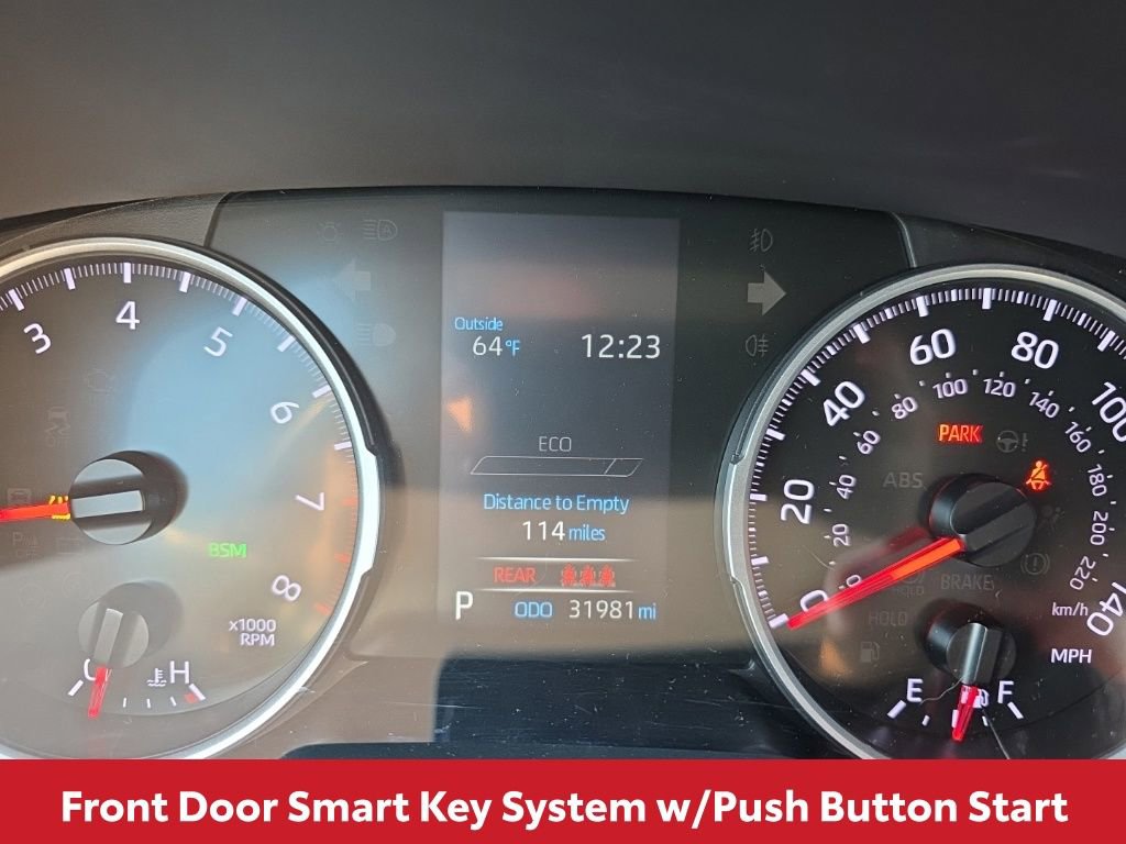 Used 2022 Toyota RAV4 XLE image 19