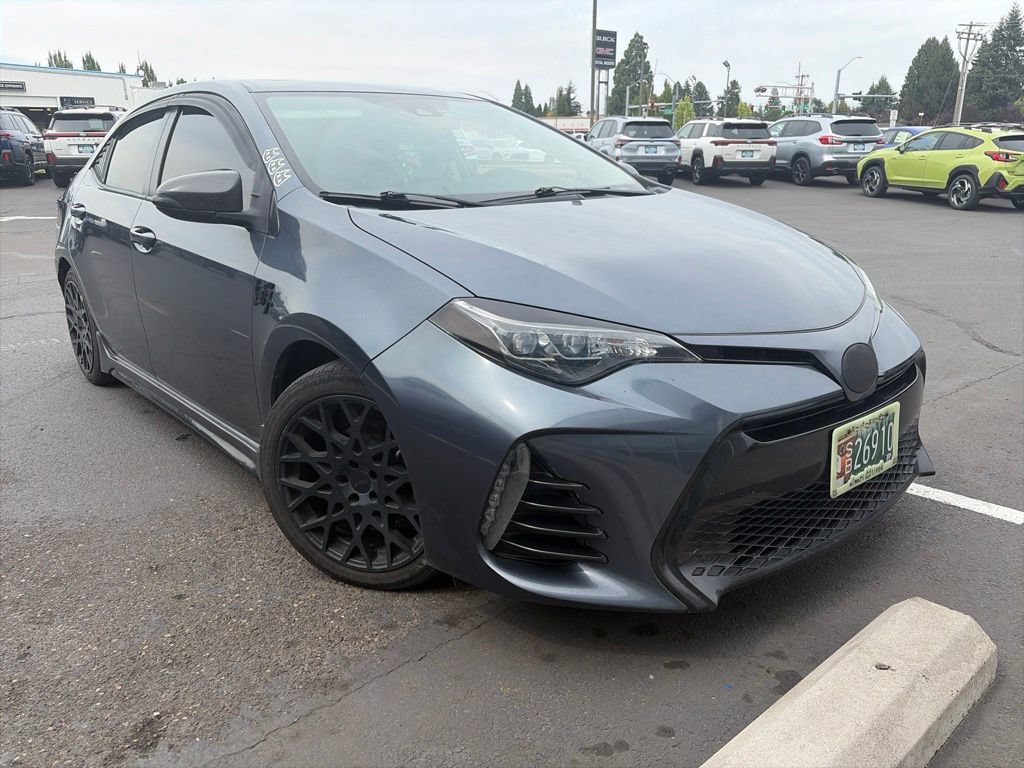 Used 2018 Toyota Corolla SE w/ SE Premium Package FWD image 1