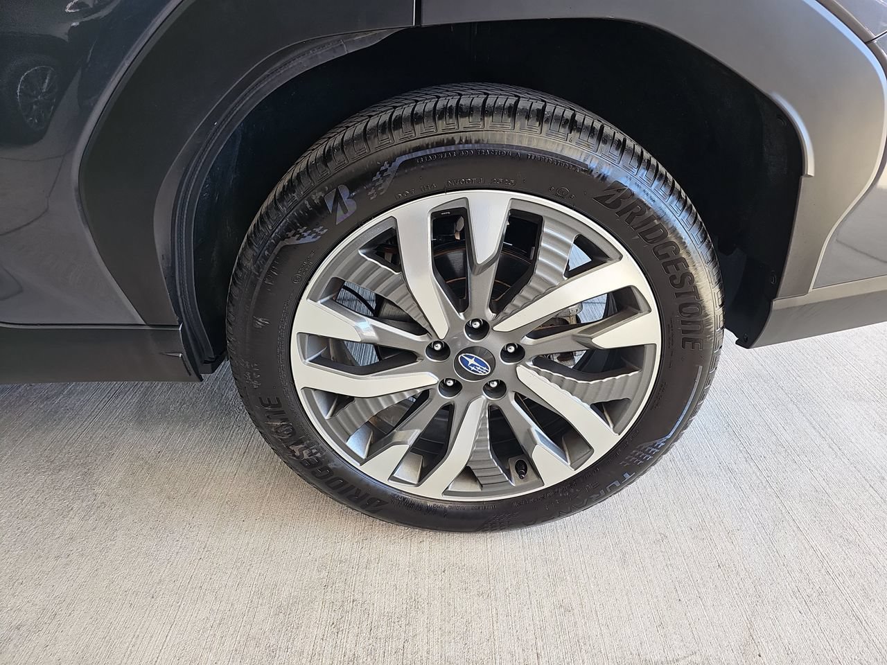 Certified 2025 Subaru Forester Touring AWD/4WD image 41