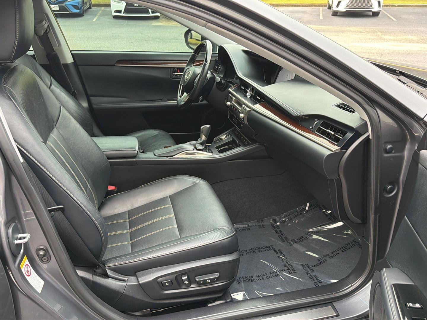 Used 2018 Lexus ES 350 w/ Luxury Package w/Wood Trim FWD image 14