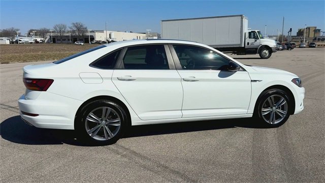 Used 2019 Volkswagen Jetta R-Line image 9