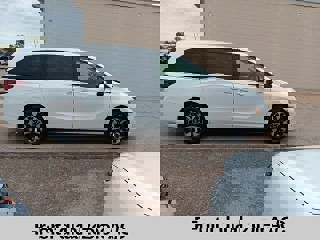New 2026 Honda Odyssey EX-L image 3