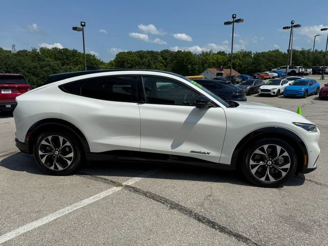 Used 2023 Ford Mustang Mach-E Premium image 8