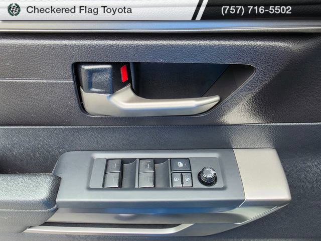 Used 2022 Toyota Tundra SR5 w/ SR5 Convenience Package AWD/4WD image 22
