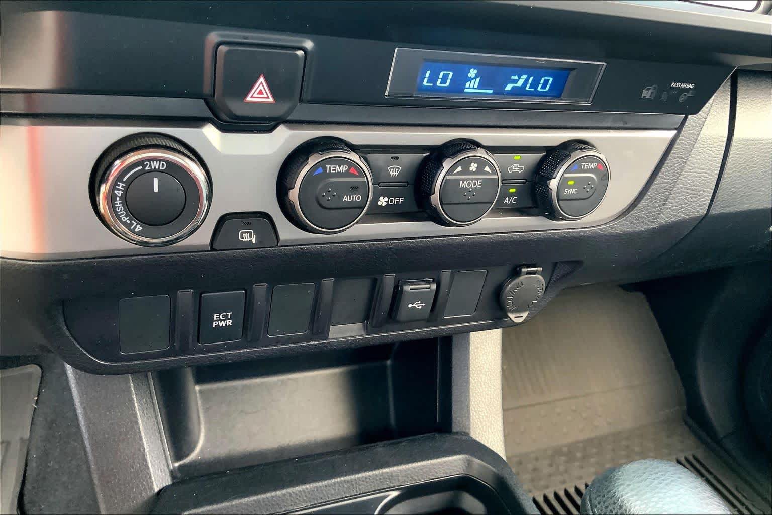 Used 2023 Toyota Tacoma SR AWD/4WD image 32
