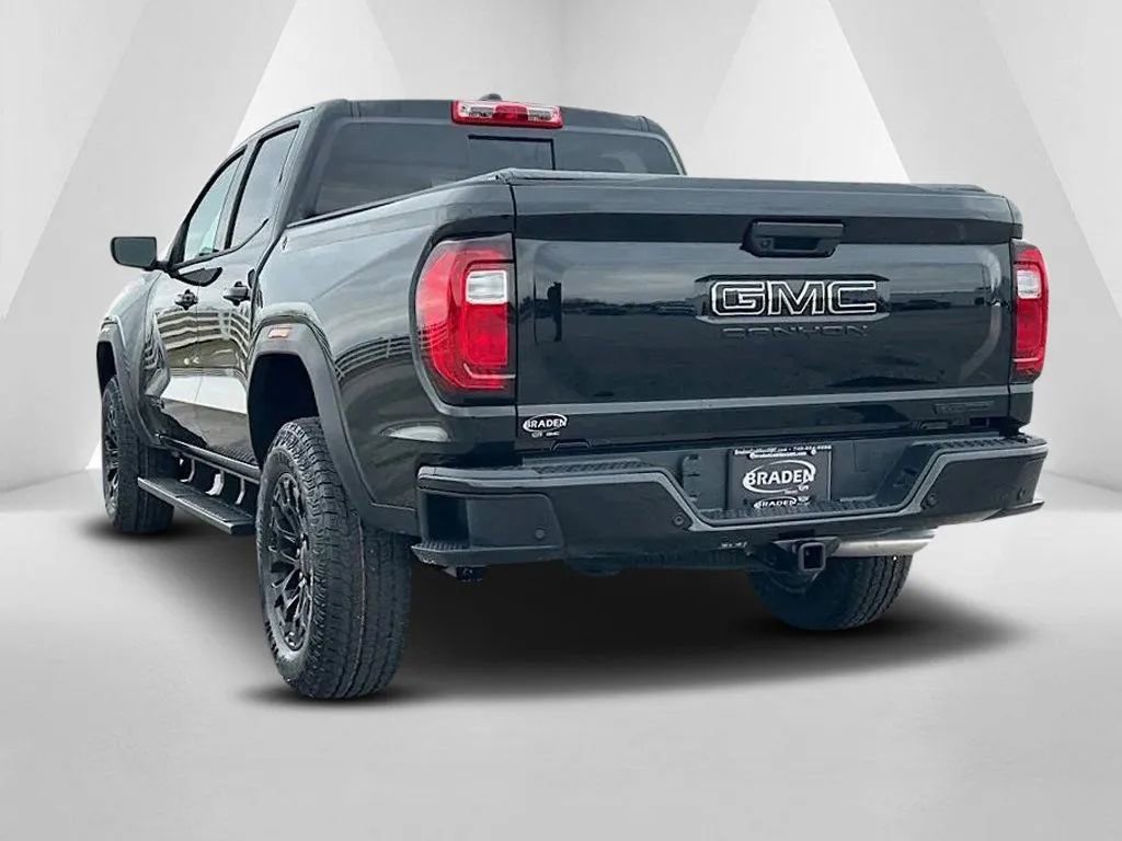 New 2026 GMC Canyon Elevation w/ LPO, Black Badging Package image 7