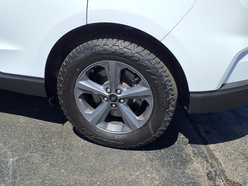 Used 2023 Ford Edge SEL w/ Sport Appearance Package image 28