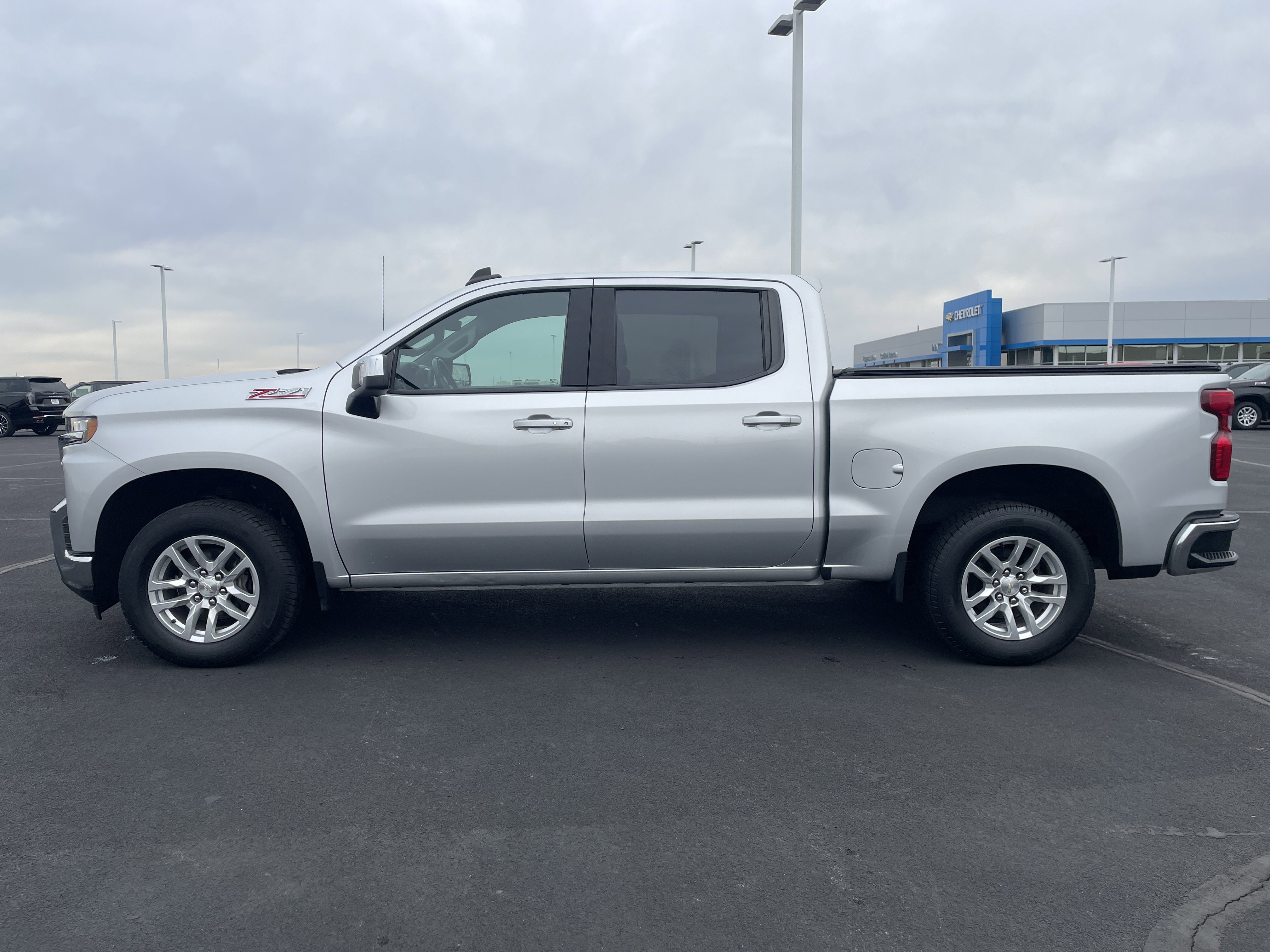 Used 2020 Chevrolet Silverado 1500 LT w/ All-Star Edition image 2