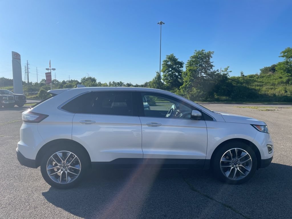 Used 2017 Ford Edge Titanium w/ Equipment Group 301A AWD/4WD image 5