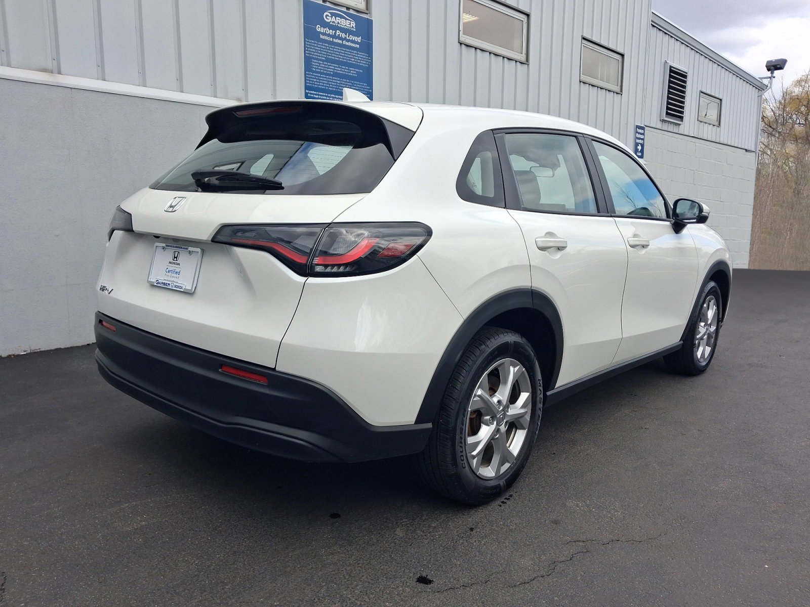 Used 2023 Honda HR-V LX image 10