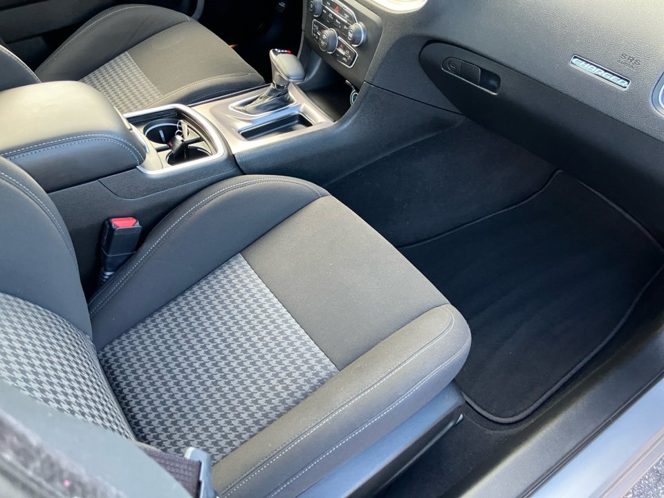 Used 2022 Dodge Charger R/T RWD image 32
