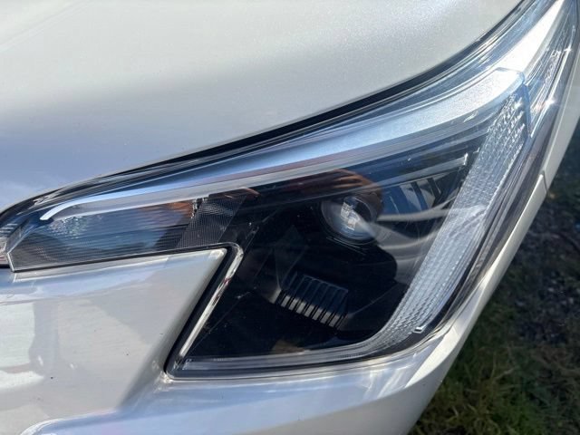 Used 2023 Subaru Forester Touring AWD/4WD image 2
