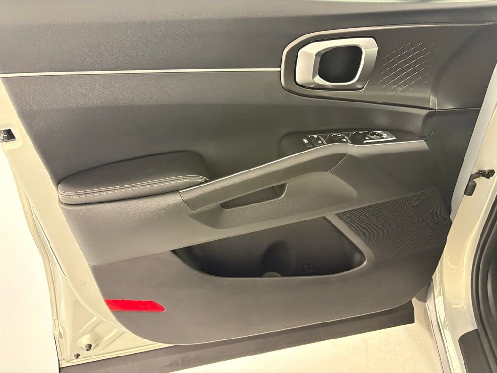 New 2026 Kia Sorento LX image 14