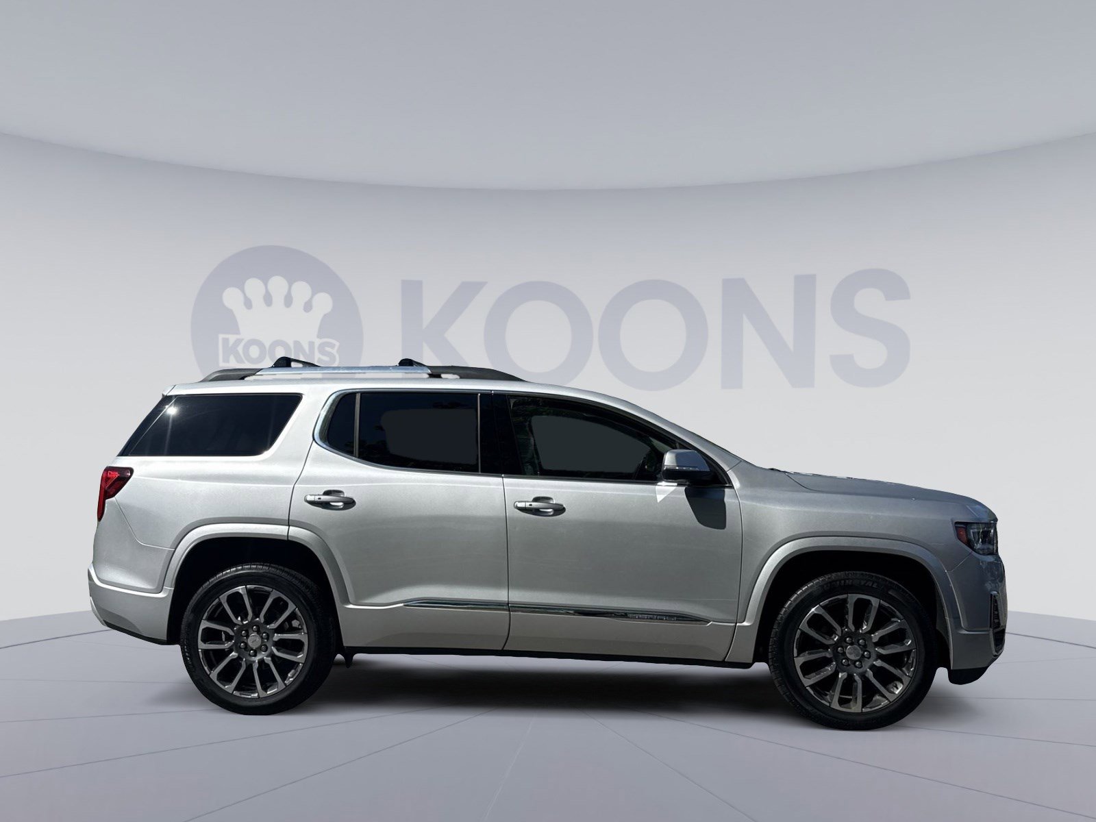 Used 2020 GMC Acadia Denali w/ Denali Ultimate Package AWD/4WD image 8
