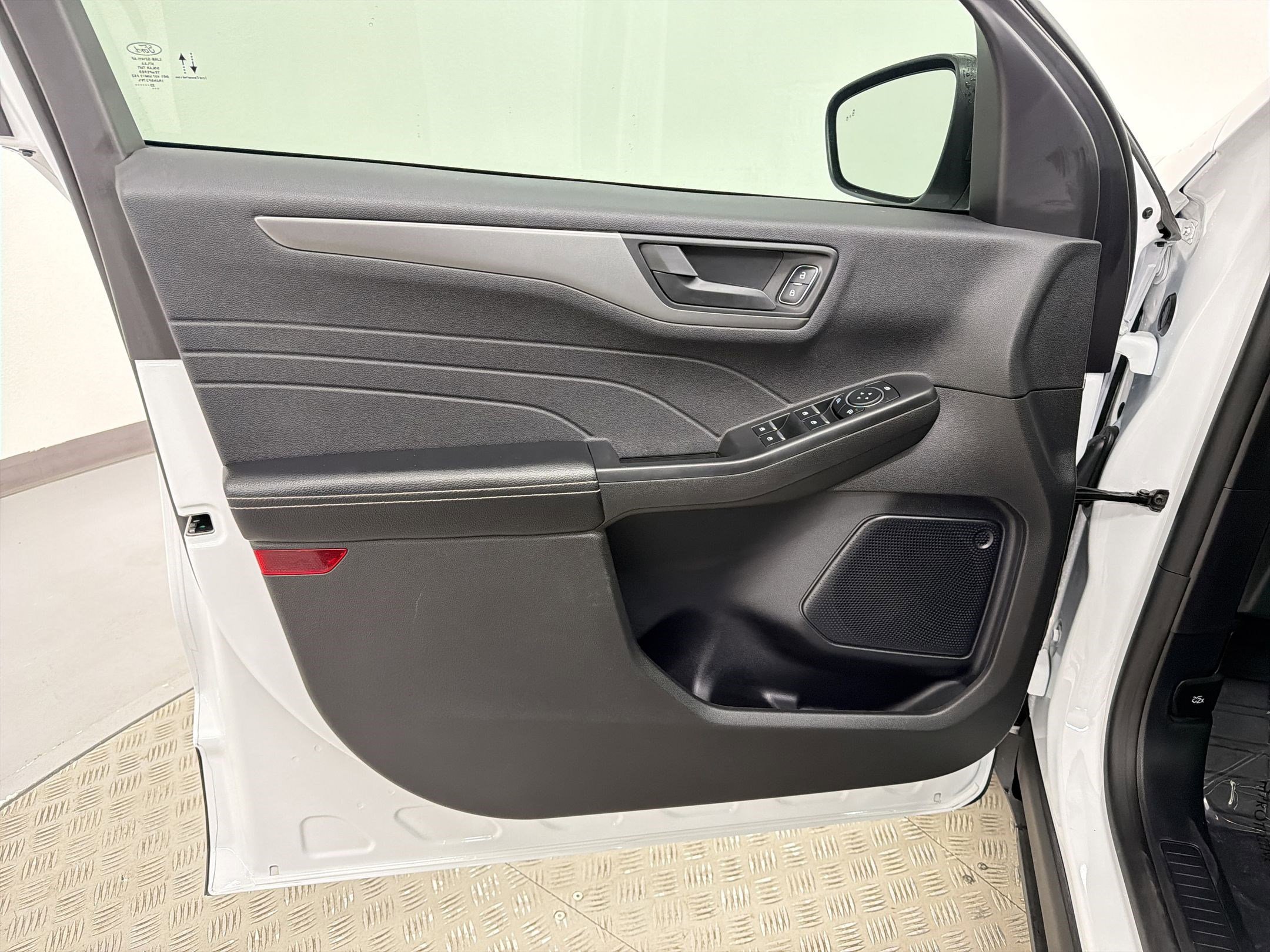 Used 2023 Ford Escape Active FWD image 18