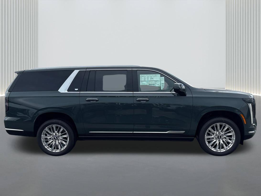 New 2026 Cadillac Escalade ESV Luxury AWD/4WD image 3