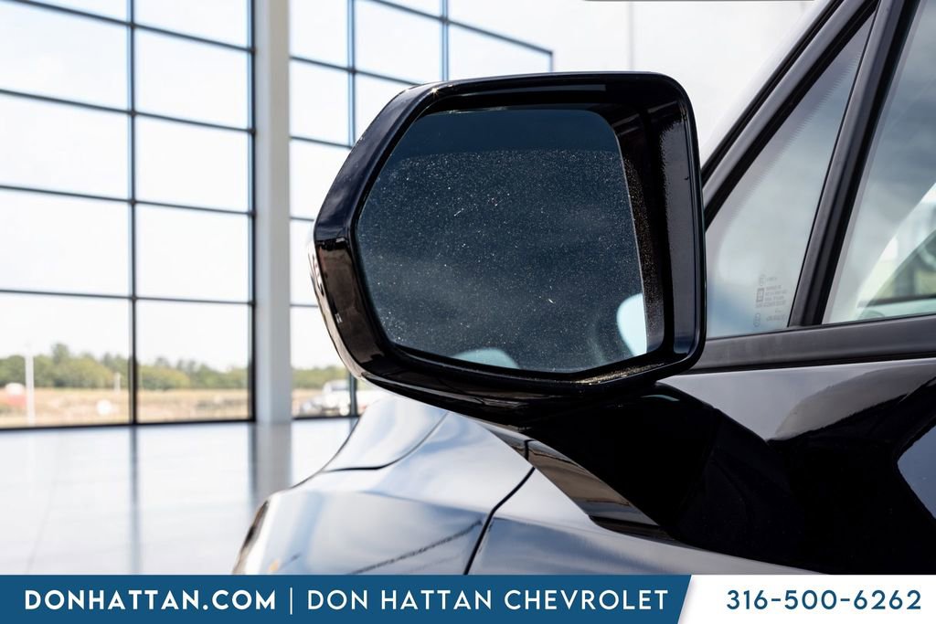 Used 2025 Chevrolet Blazer LT FWD image 25