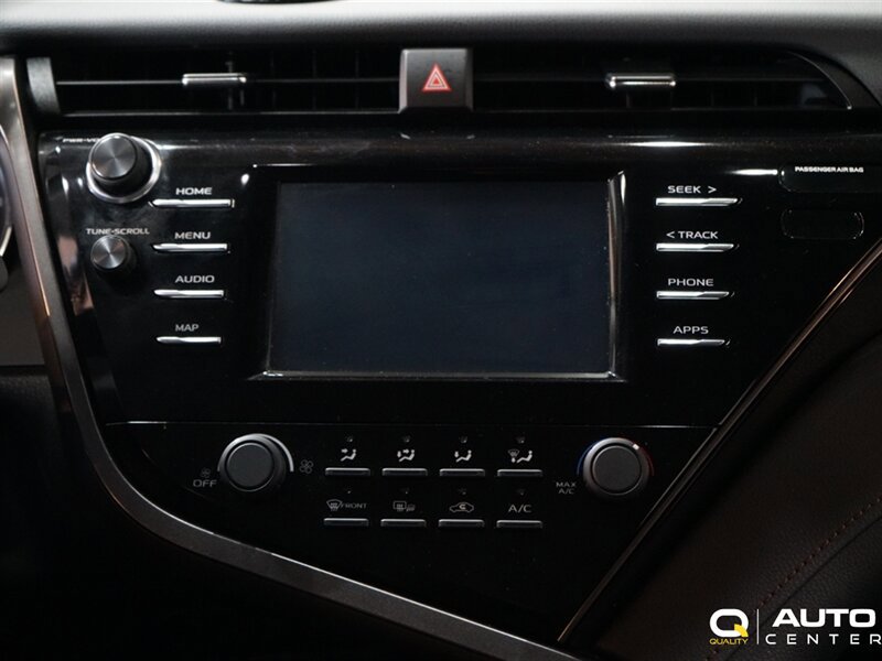 Used 2020 Toyota Camry LE FWD image 17