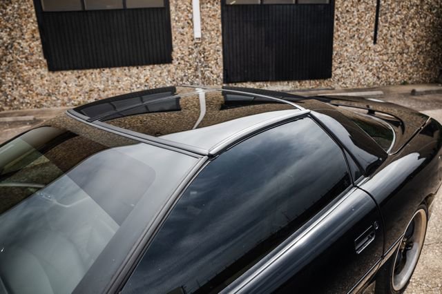 Used 2002 Chevrolet Camaro Z28 w/ SS Performance/Appearance Pkg image 26