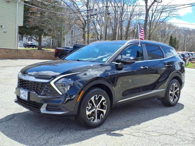 Used 2024 Kia Sportage EX image 3