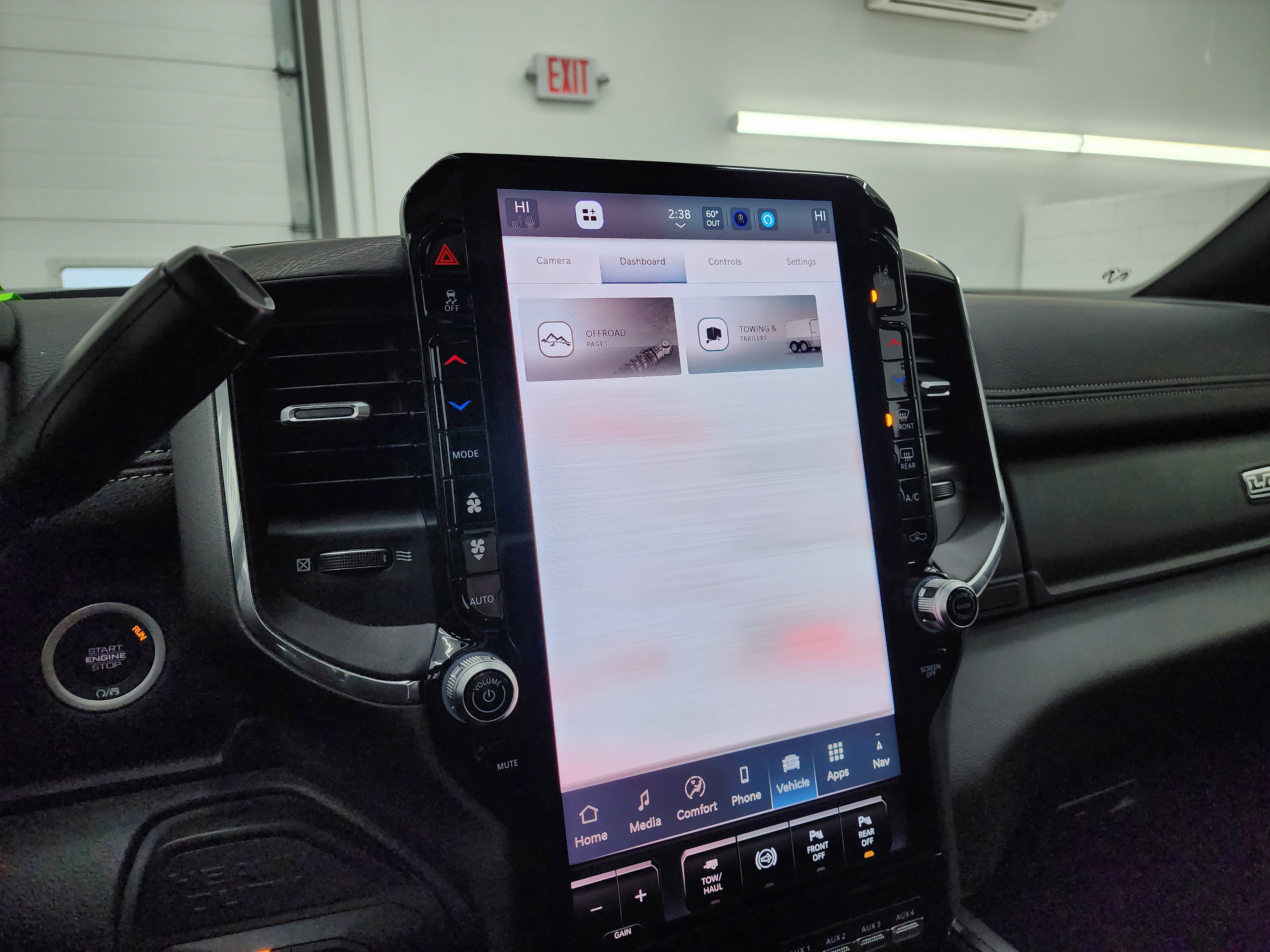 Used 2025 RAM 3500 Laramie image 54