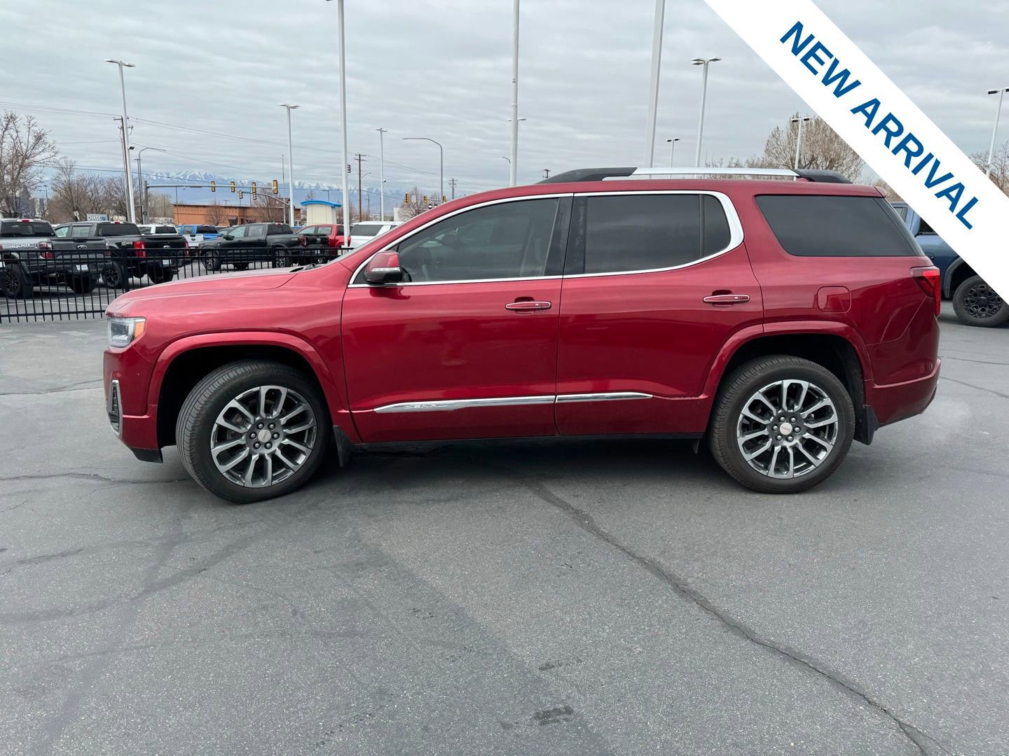 Used 2020 GMC Acadia Denali w/ Trailering Package image 4