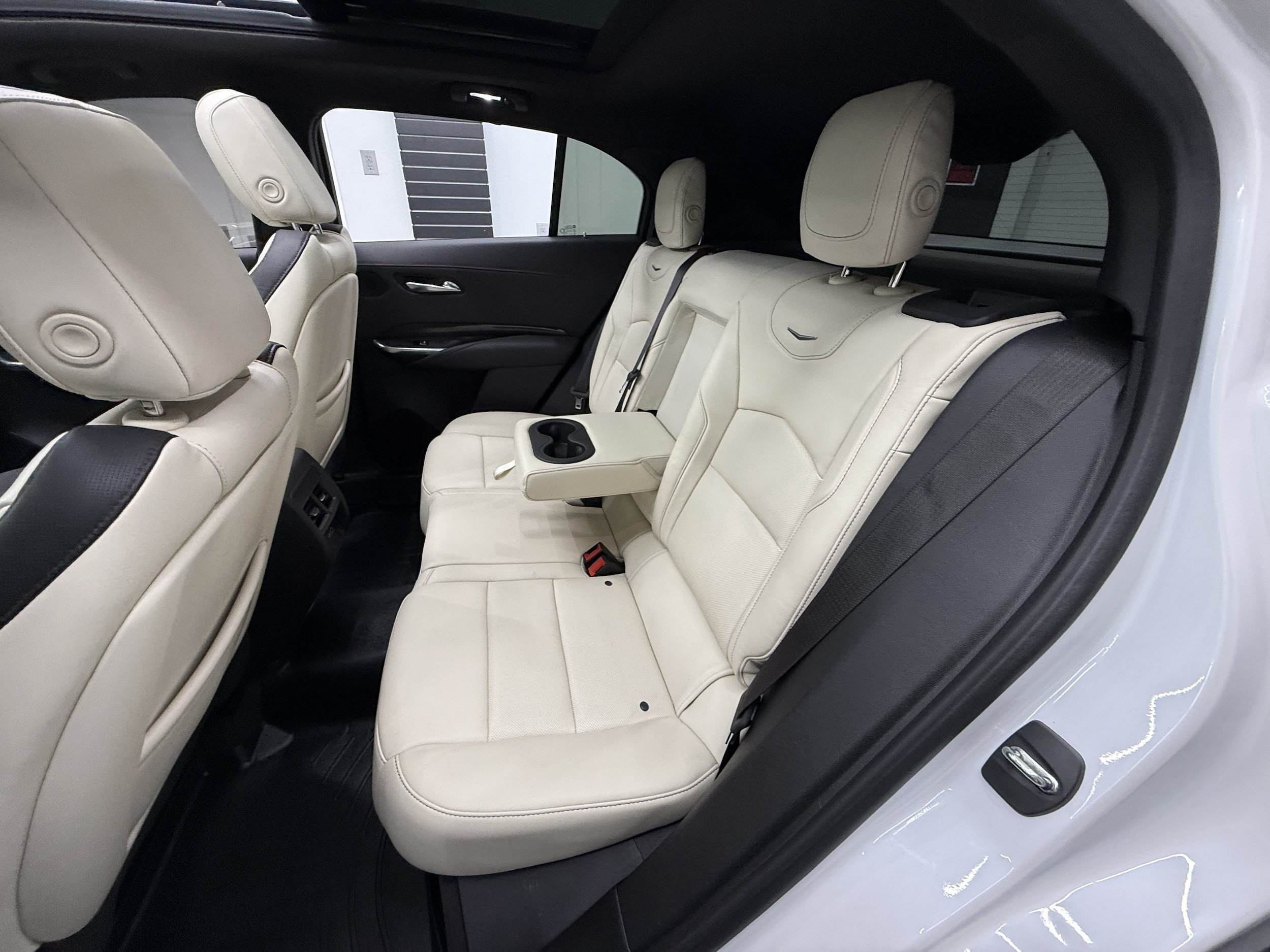 Used 2020 Cadillac XT4 Sport w/ Sun And Sound Package AWD/4WD image 26
