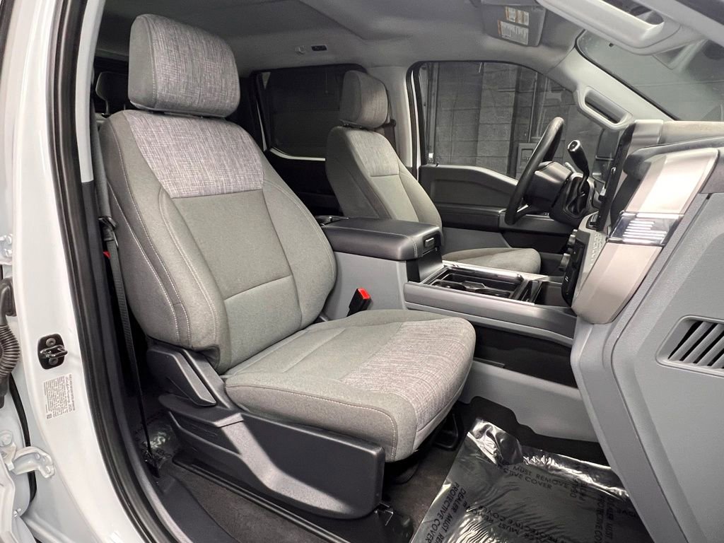 Used 2025 Ford F350 XLT image 5