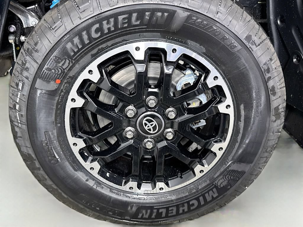 New 2025 Toyota Tundra SR5 w/ TRD Off-Road Premium Package AWD/4WD image 11