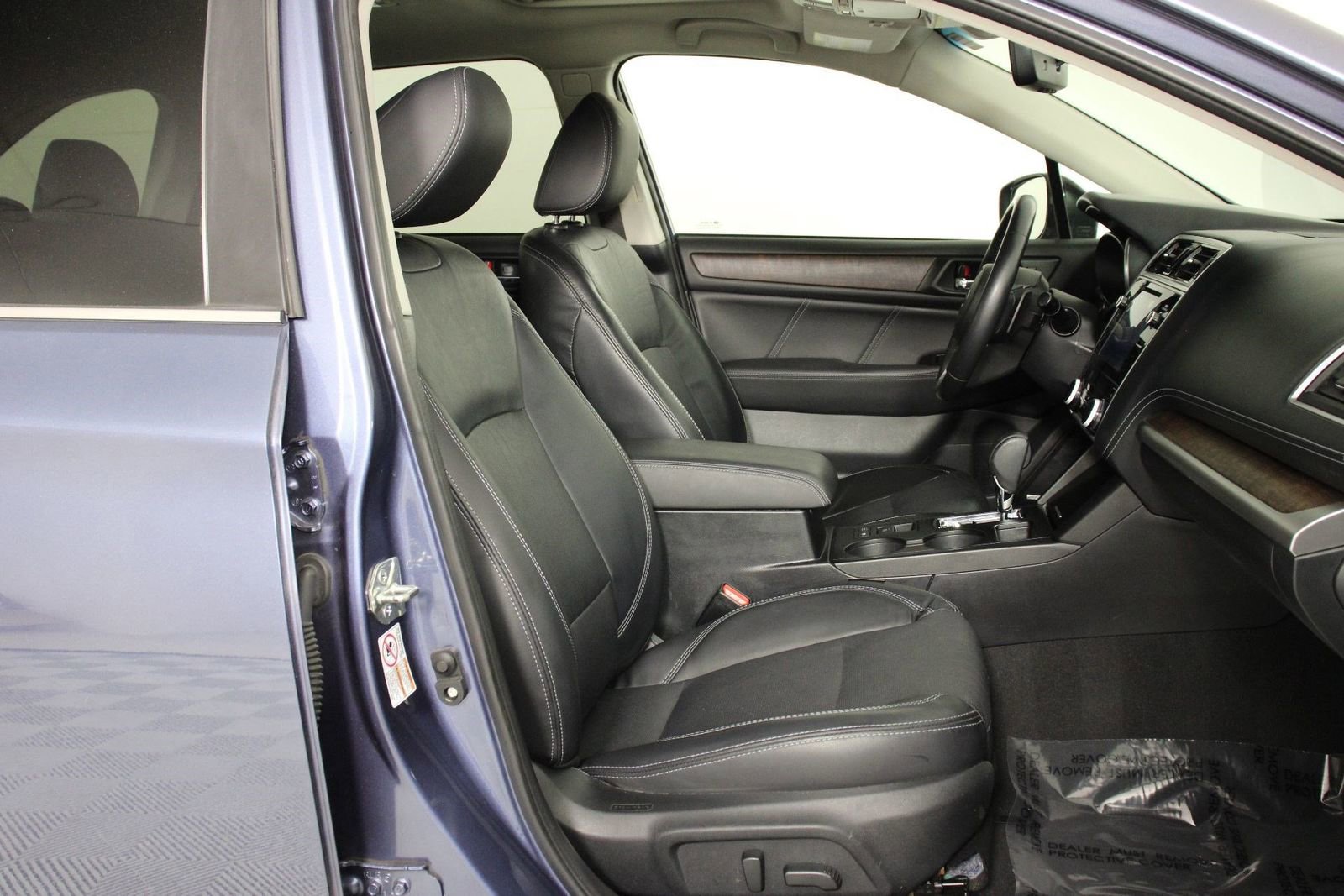 Used 2018 Subaru Outback 3.6R Limited image 29