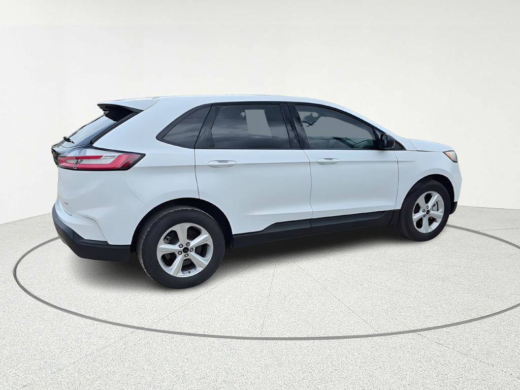 Used 2024 Ford Edge SE image 7