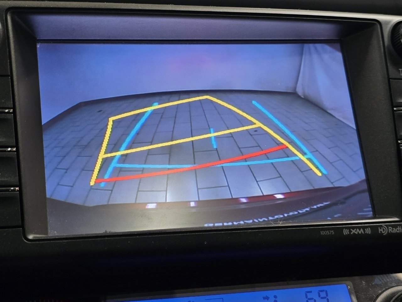 Used 2018 Toyota RAV4 XLE image 6