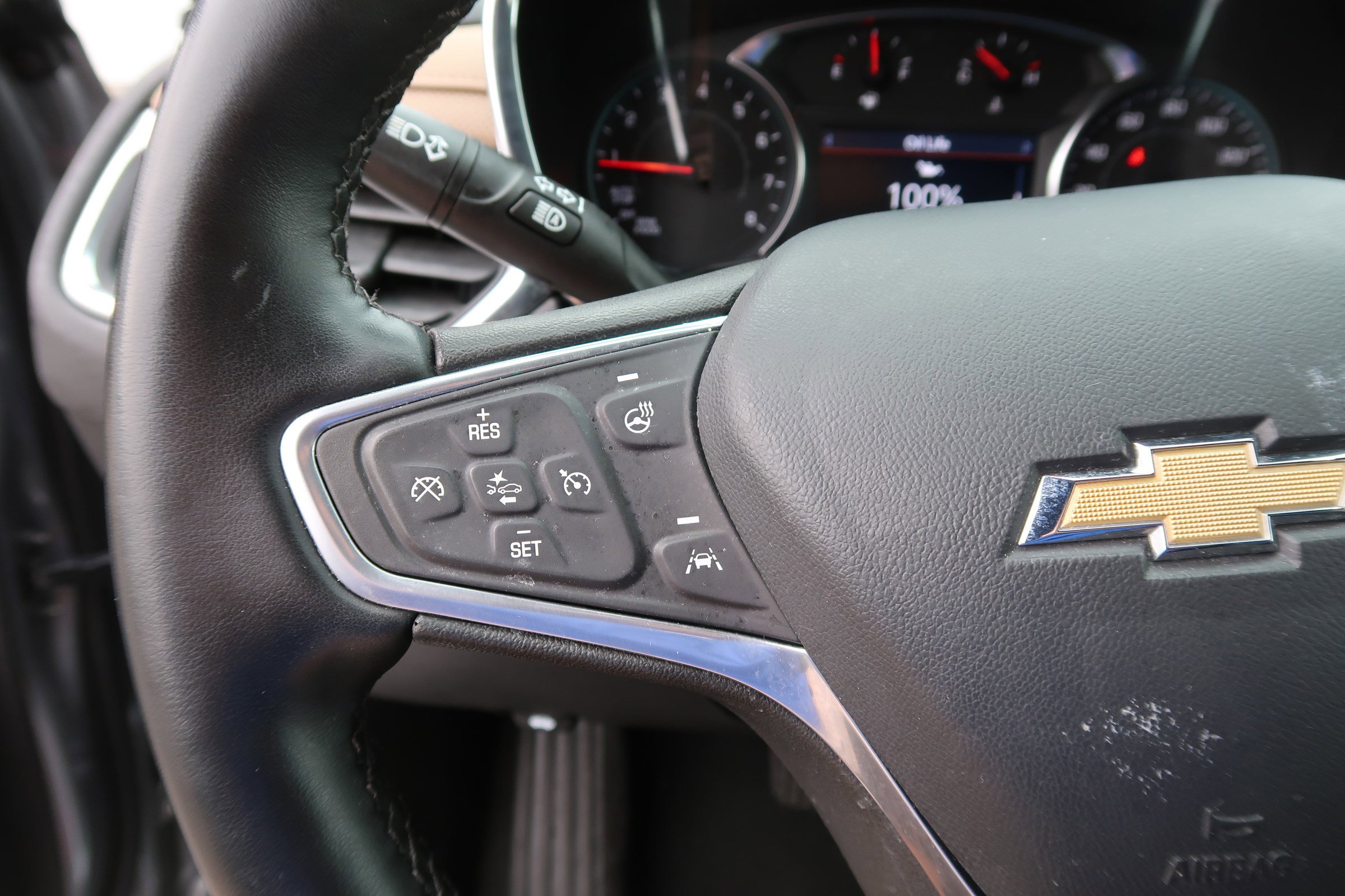 Used 2023 Chevrolet Equinox Premier image 22