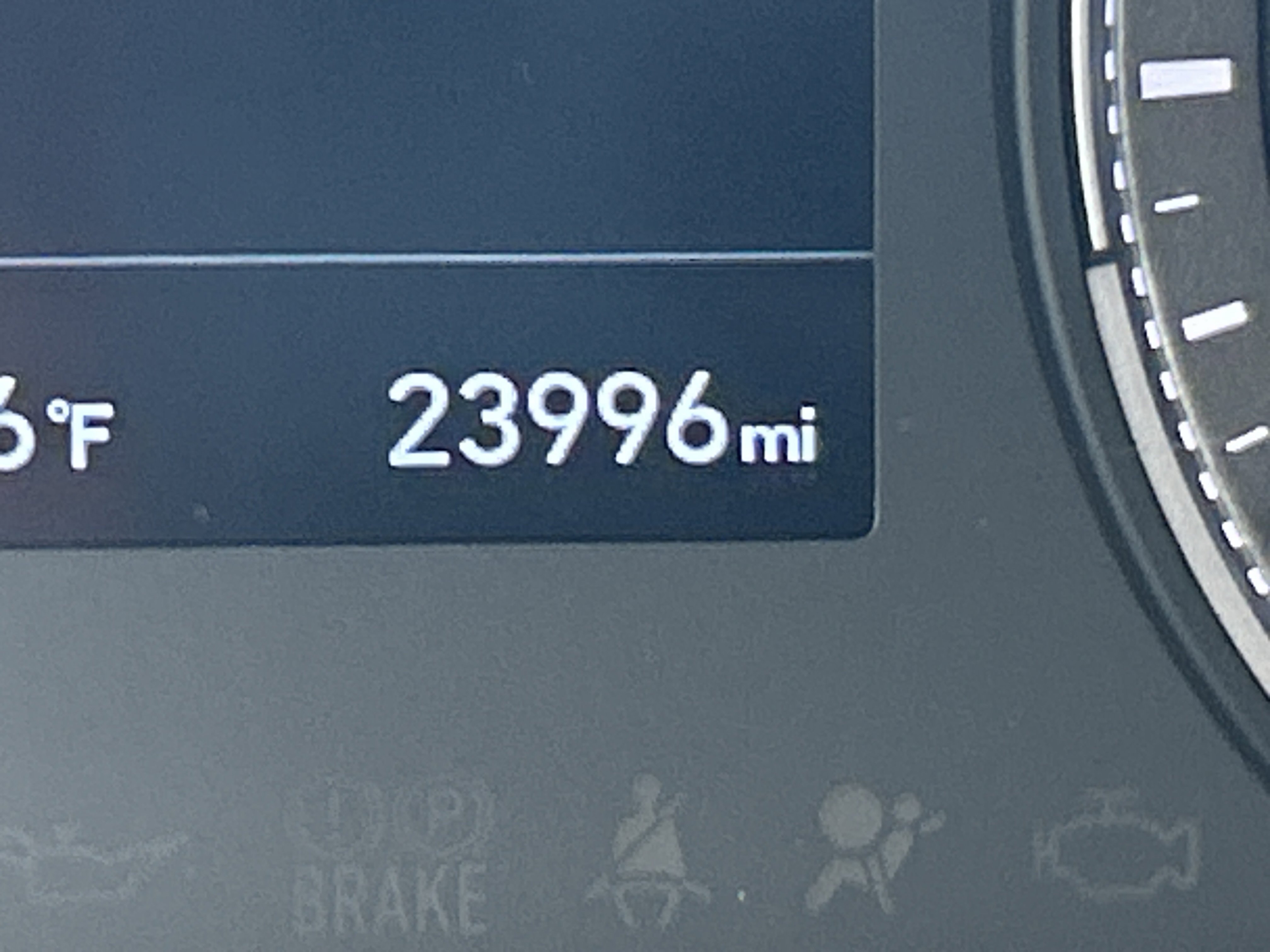 Used 2022 Hyundai Venue SEL image 23