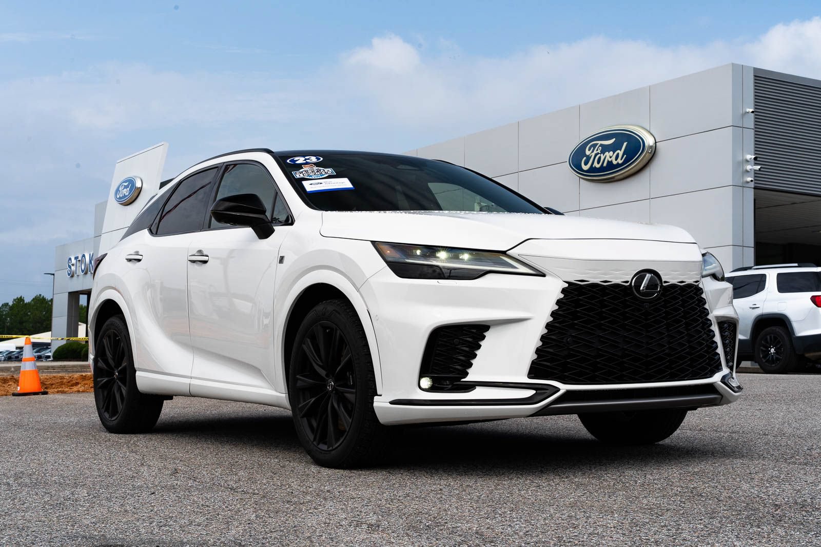 Used 2023 Lexus RX 500h F Sport w/ Cold Area Package AWD/4WD image 1
